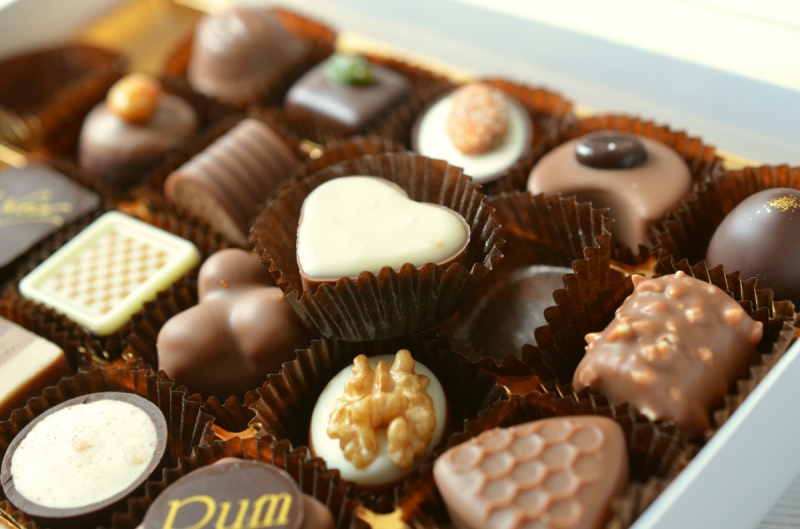 boulangerie-BRIANCONNET-min_chocolates_food_candy_calories_nibble_chocolate_heart-782043